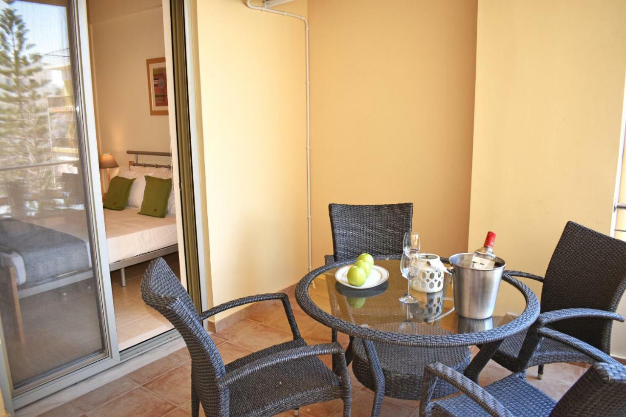 Karma Apartment - Next To Sandy Beach Chania  Buitenkant foto